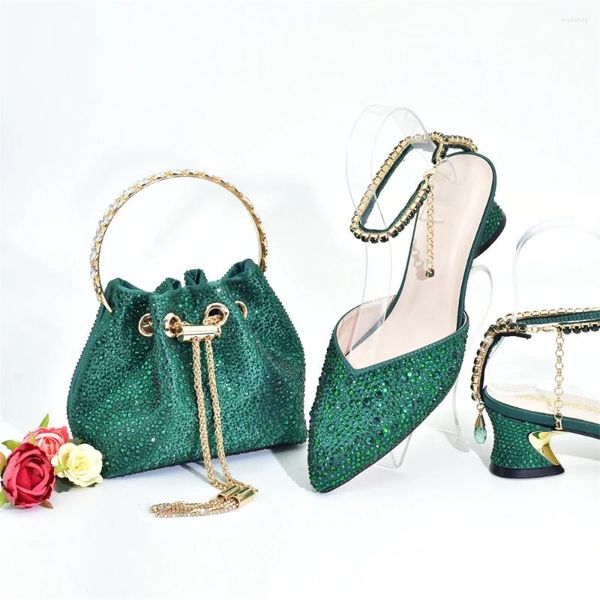 Kleiderschuhe Ankunft Afrikanische Frauen Party mit Tasche Set Elegante Dame und Strass -Luxusdesigner