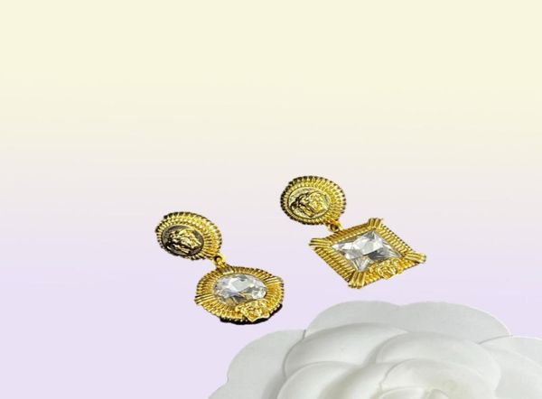 Fashion Basilisk Square Crystal Anhänger Frauen Armband Halskette Ohrring Sets Messing 18K Goldbeschichtung Ladies Designer Schmuck VE-8N15702401