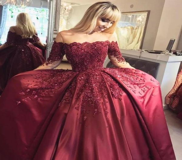 Top -Qualität Satin Langarm Burgund Prom Kleider Offenes Nacken Perlen Kleiderkleid formelle Abendkleider Kleider Schnürung Rücken Celebrity2733455