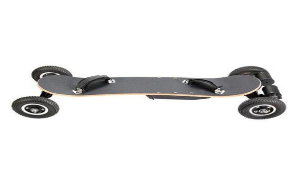 Syl08 Skateboard elétrico 1650W Motor 40kmh com controle remoto Tipo de estrada Skate elétrico Black3997449