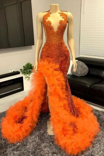 Выпускные платья Потрясающая апельсиновая русалка для чернокожих девушек Новые сексуальные прозрачные погружения в шею