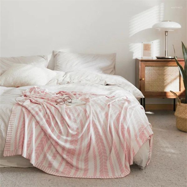 Decken Nordischer Stil Bambus Faser Sommergestrickte Handtuch Ice Seidenabdeckung Decke für Sofa Bett dekorativ