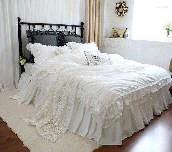 Set di biancheria da letto set di ricami di lusso set romantico pizzo piumino copripatico copertina di tessile decorativa tessile coverlet trapunta elegante