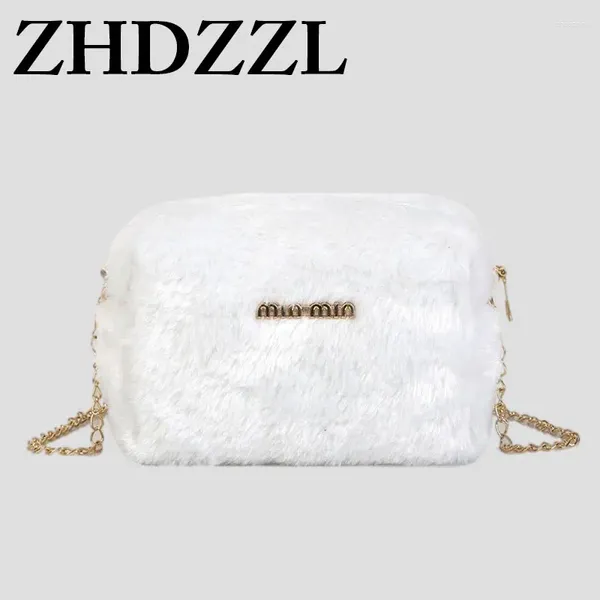 Omuz çantaları kadınlar tasarım lüks kürk alt koltuklu debriyaj moda peluş zincir sling haberci çantası kış sevimli cüzdan cüzdan üzerinde