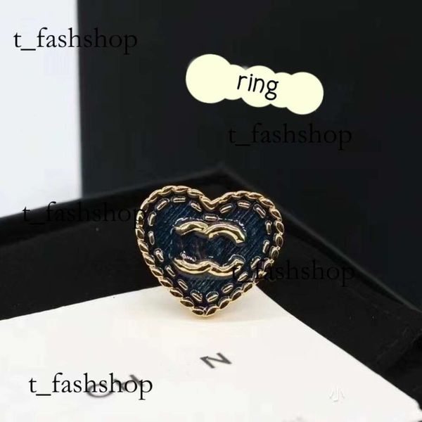 New Channel Designerin Frau Denim Perlen Halskette Schwarz Gold Vintage Advanced Ohrringe Halskette Armband Ring Brust Pin Haarclip Zwei C Schmuck Set 705