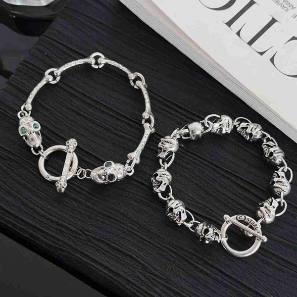 Bracciale di teschio d'argento personalizzato piccolo ma popolare design hip hop moda di moda ot braccialetto per uomini donne