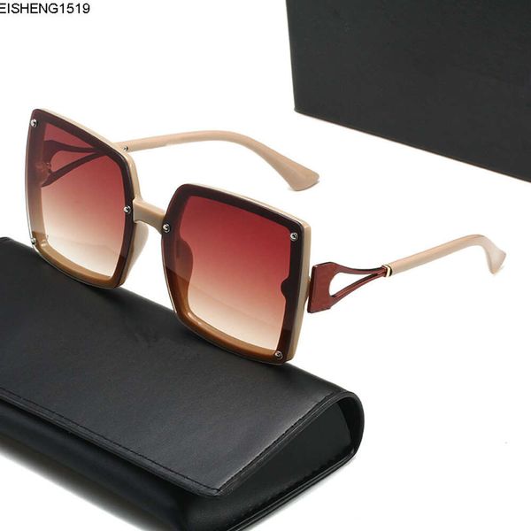 Designer Sonnenbrille Full Frame Zwei farblich passende Dreiecksgeformte Brillenbeine Design Damen Square Mode Leichtgewicht