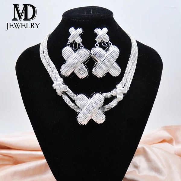 Halskette Ohrringe Setzen Sie hochwertige Dubai White Ladies Schmuck Fashion Double Mesh Kette Geometrisches Design