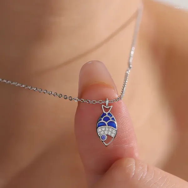 Anhänger Halsketten Süßes blaues Öl Drop Zirkon kleiner Fisch Halskette Trendy Schmuck Premium Modeaccessoires Weibliche Geschenke