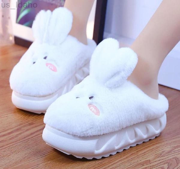 Terlik beyaz tavşan kulakları kadınlar için kıllı peluş ev ayakkabıları kızlar pembe tıknaz platform kış kadın slaytlar l2209069626991