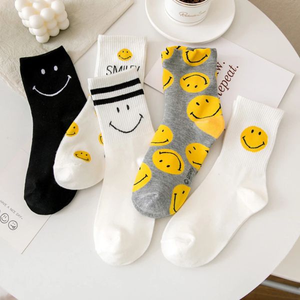 Calzini 5 paia/pacchetto giallo sorriso faccia da donna calzini cartone animato carino creativo novità calzini cotone dropshipping