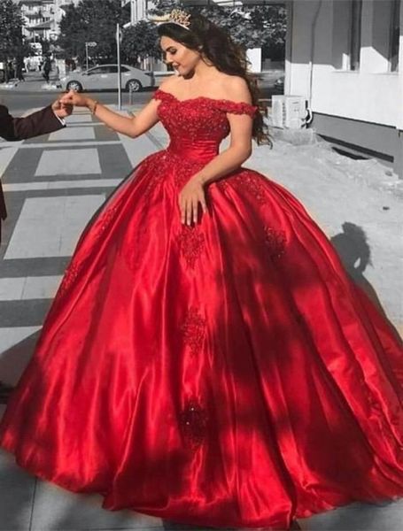 Off the Schulter Red Prom Kleider Lange 2019 billige Perlenspitze formelle Abendkleider Quinceanera süß 16 Kleid Schwarze Mädchen Cocktail P1104321