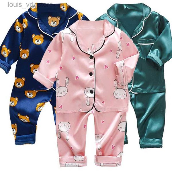 Пижама дома носить детское костюм с длинным рукавом детская одежда для малышей мальчики девочки ледяные шелк -атласный мультфильм маленький медведь брюки, установленные для детей T240415
