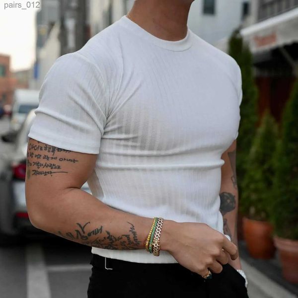 T-shirt maschile 2024 Maglietta da uomo Muscolo Fitness Summer Sports Top Casual Round Neck Elastic Short Short Short Vertical Branpe T-shirt YQ240415