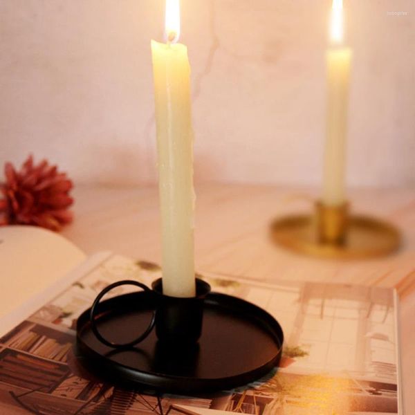 Kerzenhalter Retro Metal Iron Creative Romance Table Candlestick Wärmefestigkeit Weihnachten für Jubiläumszeiten