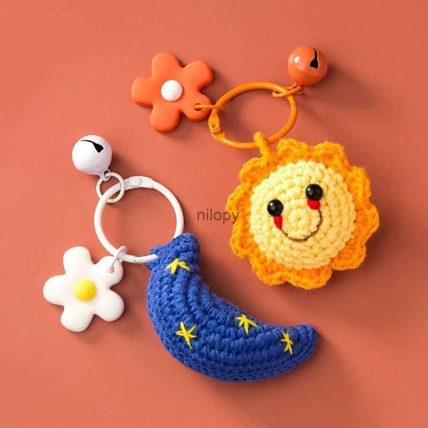 Schlüsselanhänger Lanyards Süße handgefertigte DIY -Webenstars Moon Keychain Charms llavero Auto Mujer Sunflower Strickpendent Paar Geschenk Telefon Charme