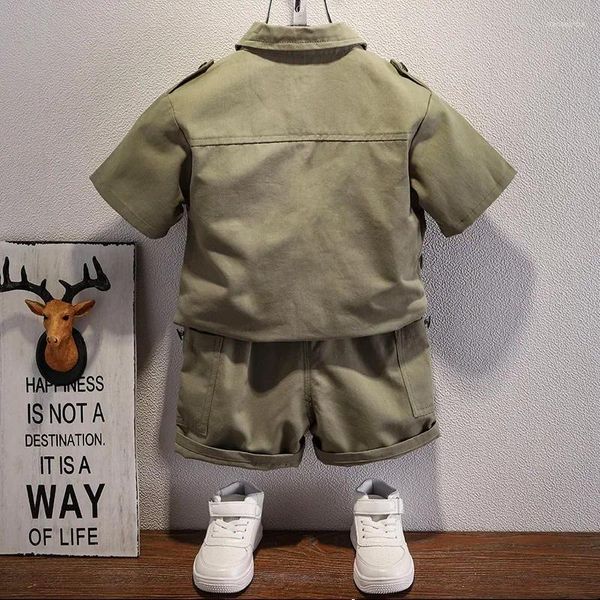 Roupas de roupas para meninos ocidentais Roupas 2024 Shorts de verão Terre do exército Botão verde Camisa de lapela de lapela de calça de trabalho de vários bolsos de trabalho de 2 a 8 anos