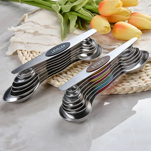 Edelstahl -Messlöffel Set Magnetischer Saug überlappende Doppelkopflöffel Backgeschosse Löffel Küchenkochwerkzeug Kochwerkzeug