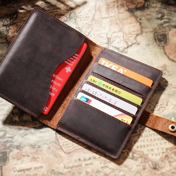Porta carta Aiguoniu Organizzatore di passaporti di viaggio fatti a mano Organizzatore Crazy Horse Leather Vintage Copertura unisex Whadets unisex