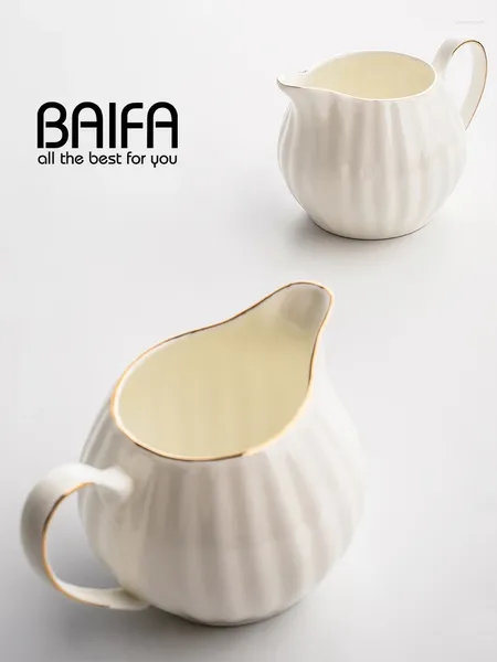 Tazze di piattini ossea China Phnom Penh di caffè di alta qualità e latte tazza di calcio in ceramica Miele europeo europeo