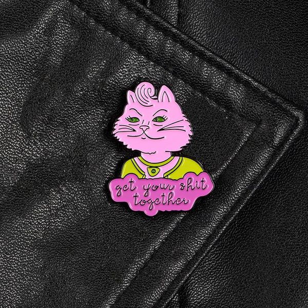 Carolyn Emaille Pin Cartoon TV -Serie Broschen für Hemd Revers Rucksack Banner Badge Pink Katze Lady Schmuck Geschenk für Freunde