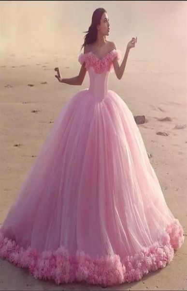 2020 Vestidos de noiva rosa Princesa 3dfloral Apliques grandes vestidos de noiva modestos de manga curta Dres8815395