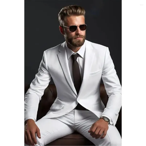 Erkekler Suits Zarif Beyler Lüks Tek Kelime Breated Notch Lapel Sıska Beyaz Kıyafet Seti Şık 2 Parça Blazer Pantolon Smokin Ceket