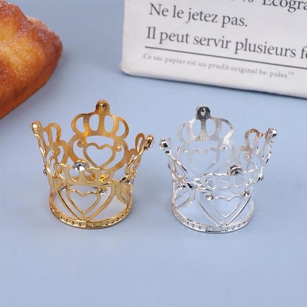 Ferramentas de panificação Creative Mini Crown Cake Topper Metal Pearl Feliz aniversário Decoração de casamento Decorações de festa doce