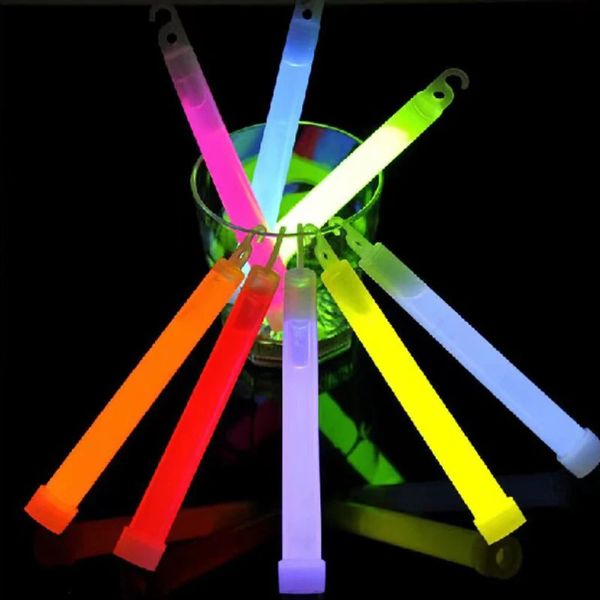 5 pezzi da 6 pollici Multicolor Glow Stick Campeggio di emergenza Light Light Stick Decorazioni per feste Ultra Bright Fluorescente 240410