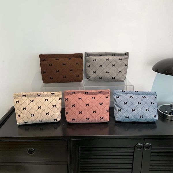 Bolsas de cosméticos Bolsa de estampa feminina Bolsa de estampa de zíper Fechamento Corduroy Viagem Bolsa de armazenamento de bestas impressas de bestas diárias