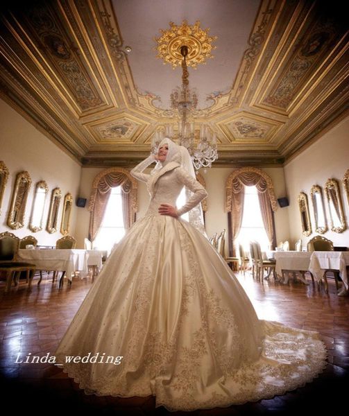 Abiti da sposa hijab marocchini 2019 a maniche lunghe Dubai Abito da ballo di lusso in pizzo Muslim Bridal da sposa Muslim Bridal da sposa 4620374