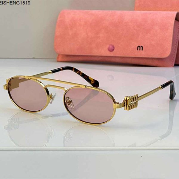 Ovale Frauen Designerin Sonnenbrille Retro Metall Sonnenbrille Leichte Gold Doppelbrücke Rahmen Rosa Schutzlinse Neue Mode