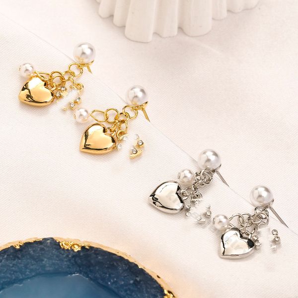 Orecchini di design di lusso classici Orecchini TB Love Orecchini di perle per perle di design di gioielli Adatto per l'abbigliamento quotidiano delle donne