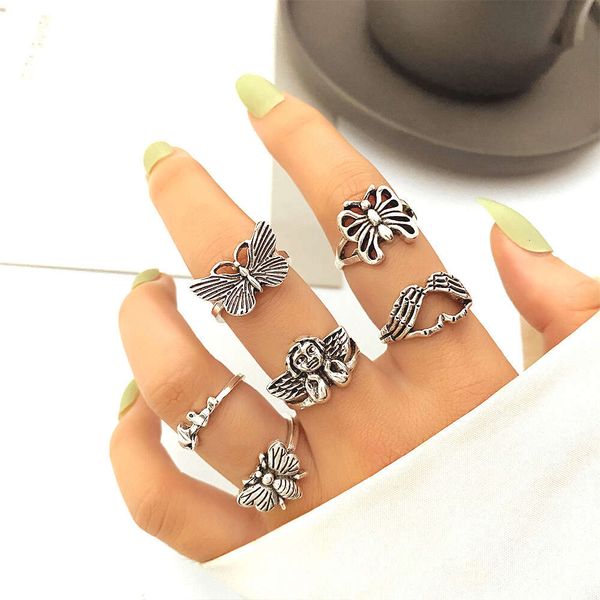 Neues kreatives Pfirsich Herz Hollow Butterfly Ancient Silver Joint Ring Set von sechs