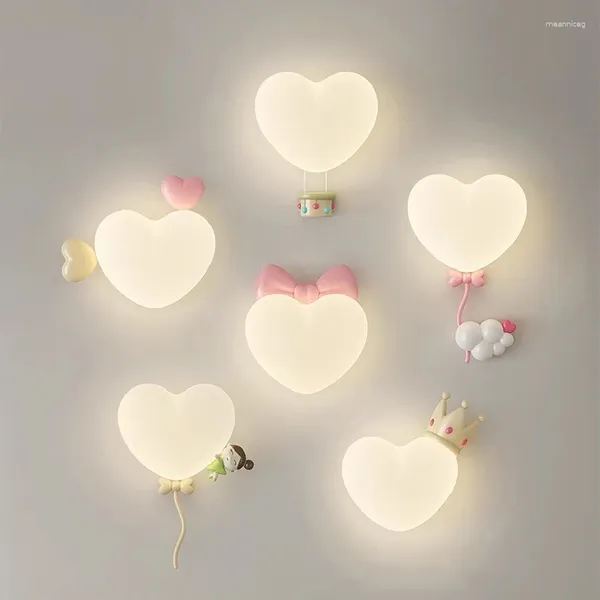 Wandlampe moderne Kinderzimmer LED -Lampen süße Liebe herzförmige warme Kindergarten Prinzessin Mädchen Schlafzimmer Nachtleuchte