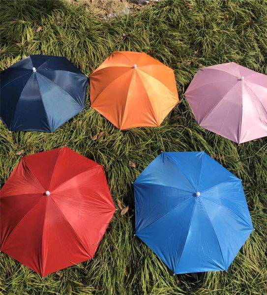 55 cm Regenbogen Regenschirmhutmütze Klappende Frauen Männer Regenschirm Fischerei Wanderung Golf Beach Kopfwege Hände Umbrella3757632