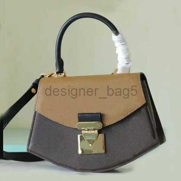 10a de alta qualidade M46548 Mulheres designers de designer Bag S23 Bola de bolsa de bolsa de couro da mulher Sacos de couro de couro novo fã de moda em forma de fã de moça