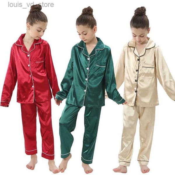 Pyjamas Weihnachten Rotgrün Seiden Pyjamas Sets Kleinkind Pyjama Baby Jungen Mädchen Satin Nachtwäsche Kinder 3 5 7 9 11 13 Jahre Homewear Lounge T240415