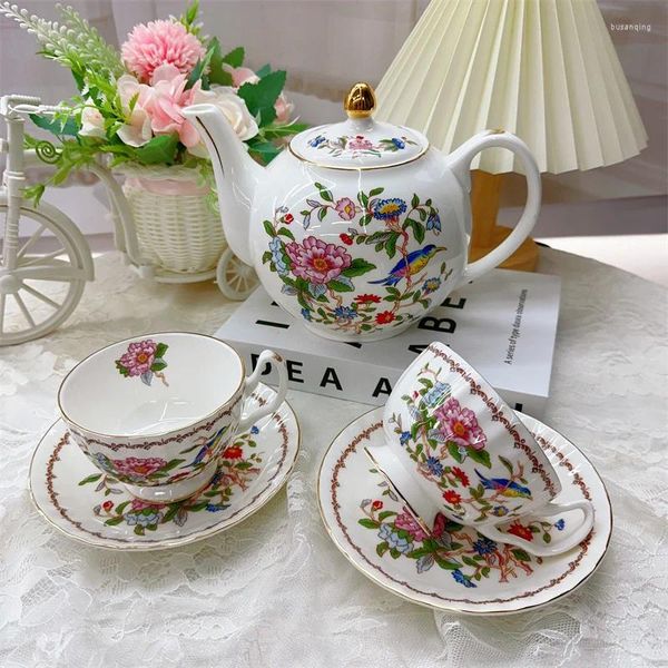 Coppe Saucers Bone China Coffee Cup e Saucer European Luxury Home Exquisite Tè pomeridiano TEAPOT ELEGENT FLOWER BIRK