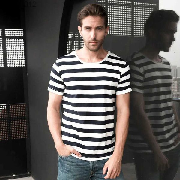 T-shirt maschile zecmos t-shirt a strisce navi a strisce per uomo estate in bianco e nero t-shirt sciolto a strisce bianche per uomo in stile marino orizzontale YQ240415