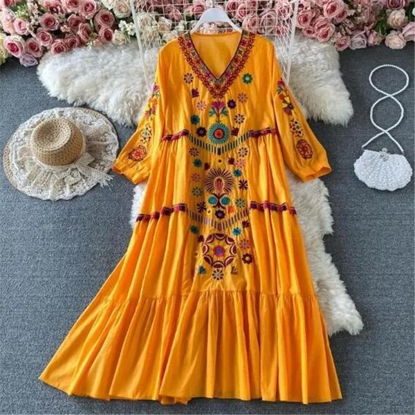 Vestidos casuais vintage chic feminino bordado floral praia praia boêmia mini vestido damas de manga curta algodão em V e linho boho vestido