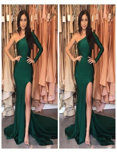 Einfache Emerald Green Side Split Abendkleider 2017 One Schulter Langarmer Mermaid Stretch Satin Abendkleider Prom Party Celeb2698851