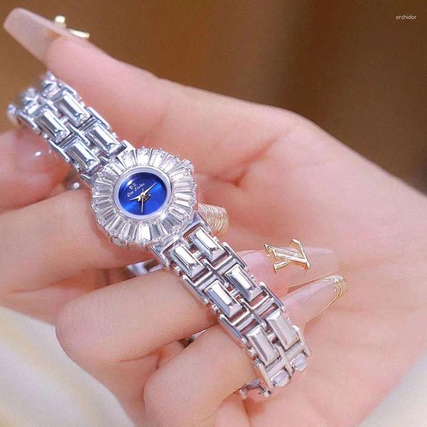 Orologi da polso 2024 Serie di gembo di gemma Blue Dial Blue Rhinestone Gold Silver Women's Watch con cinghia di quarzo impermeabile in acciaio