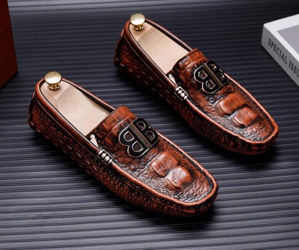 Designer Crocodile Shoes Men, vestido de noiva Sapatos casuais Carta de moda de fivela de luxo Spring Comfort Flats Leisure Tennis Supotos de caminhada PLUS TAMANHO 38-45