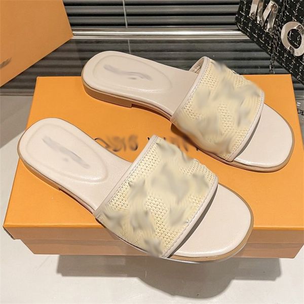 2024 NOVOS SLIPPERS DESIGNERS MULHERES SANDAL TOP DE LUZUGHS SLIPPERS FATOS Bordados V Letter Summer Bottom chinelos linear linha Sandália Tamanho 36-42