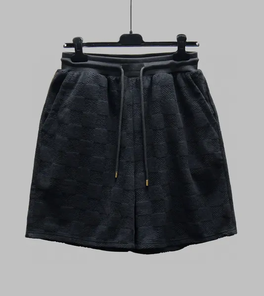 Designer Shorts casual neri uomini lettera ricamato pantaloni corti corti estivi in stile spiaggia di alta qualità tasca da tasca da uomo pantaloncini da uomo fz2404166