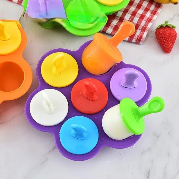 2024 Caldo 7 cavità silicone mini ghiaccio pops pops stampo gelato maker pazzo stampi per cibi fai -da -da -te modelli di utensili de silicona per