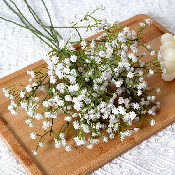 90heads 52cm weiße künstliche Blumen Hochzeit DIY Bouquet Dekoration Arrangement Plastikbabys Atem falsches Blumenheimdekor 240415