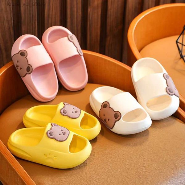 Slipper Childrens Beach Pantoffeln für Jungen Mädchen Hausschuhe Sommer Dicke Flip Flops Eva Weiche Outdoor -Hausschuhe Kind Erwachsene T240415