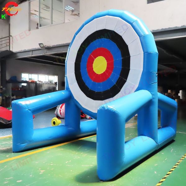 Atacações ao ar livre Atividades de portas Gritos de portas Grátis 2 em 1 gigante inflável futebol Dart Board Archers Darts Carnival Game à venda